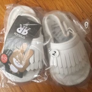 Fringed Moccasin sandals by Romirus